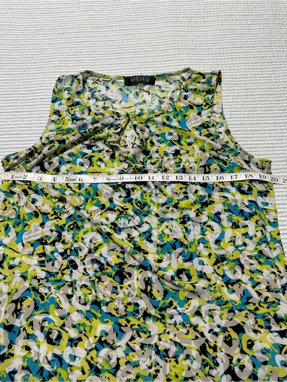 Kasper Sleeveless Keyhole Blouse in Blue, Lime & White - Picture 4 of 7